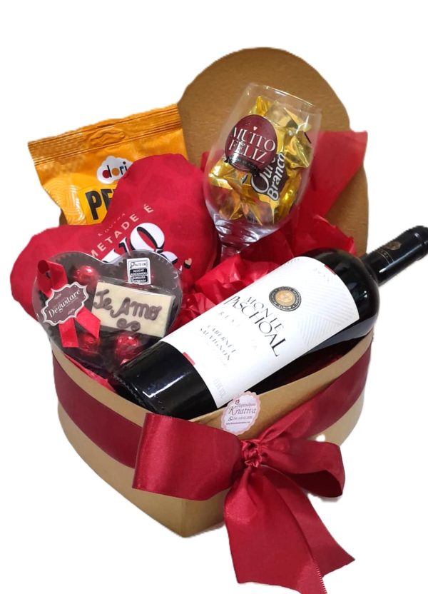 Ref 34000 CAIXA ESPECIAL PARA ELE,COM VINHO ,TAÇA E CHOCOLATES